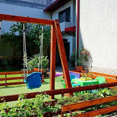 Casa Eden Pensión *