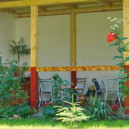 Pensión Casa Eden *