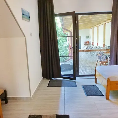 Casa Eden Pensión *